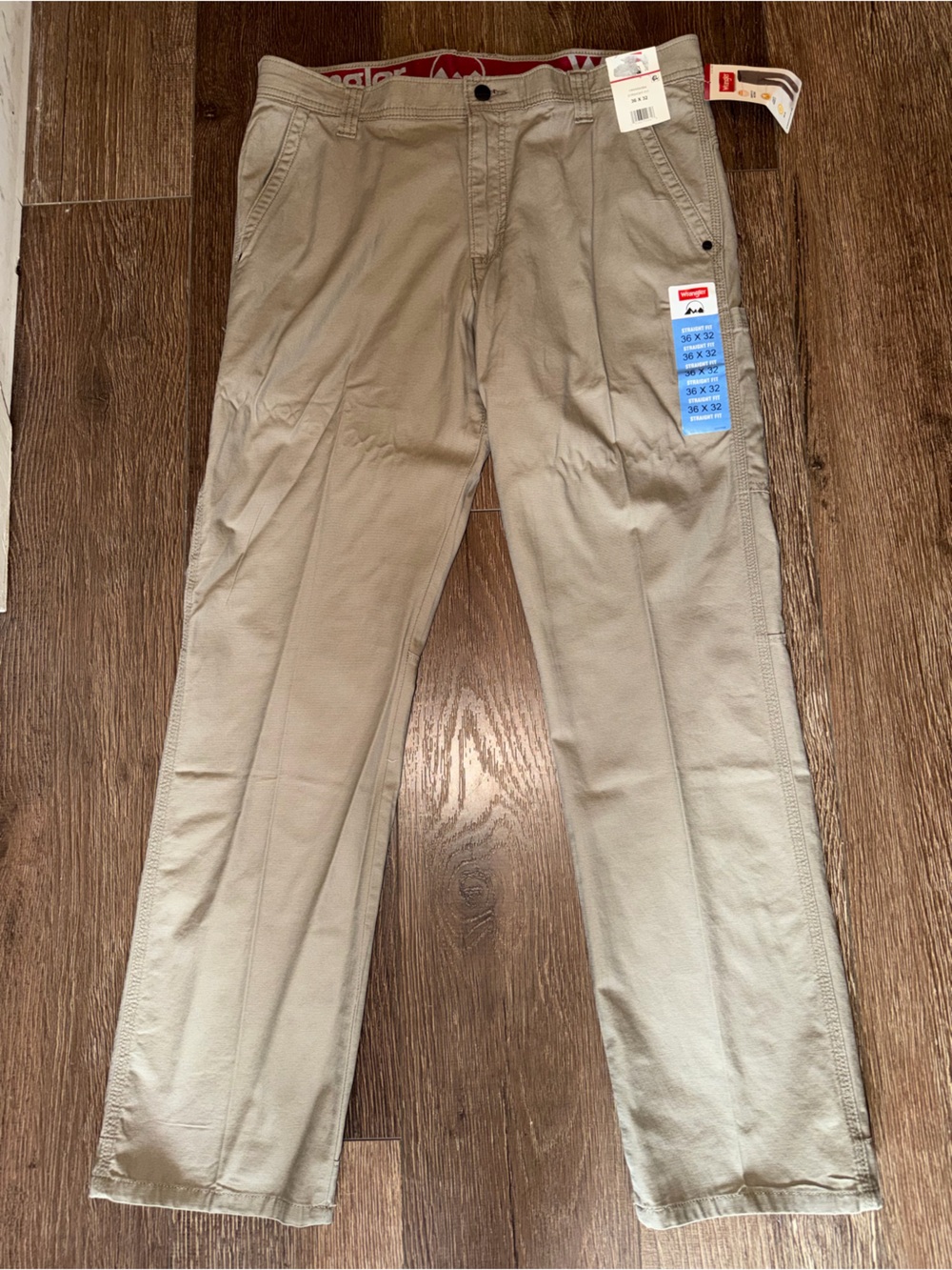 Wrangler Men's Chino Pants in Khaki Tan
